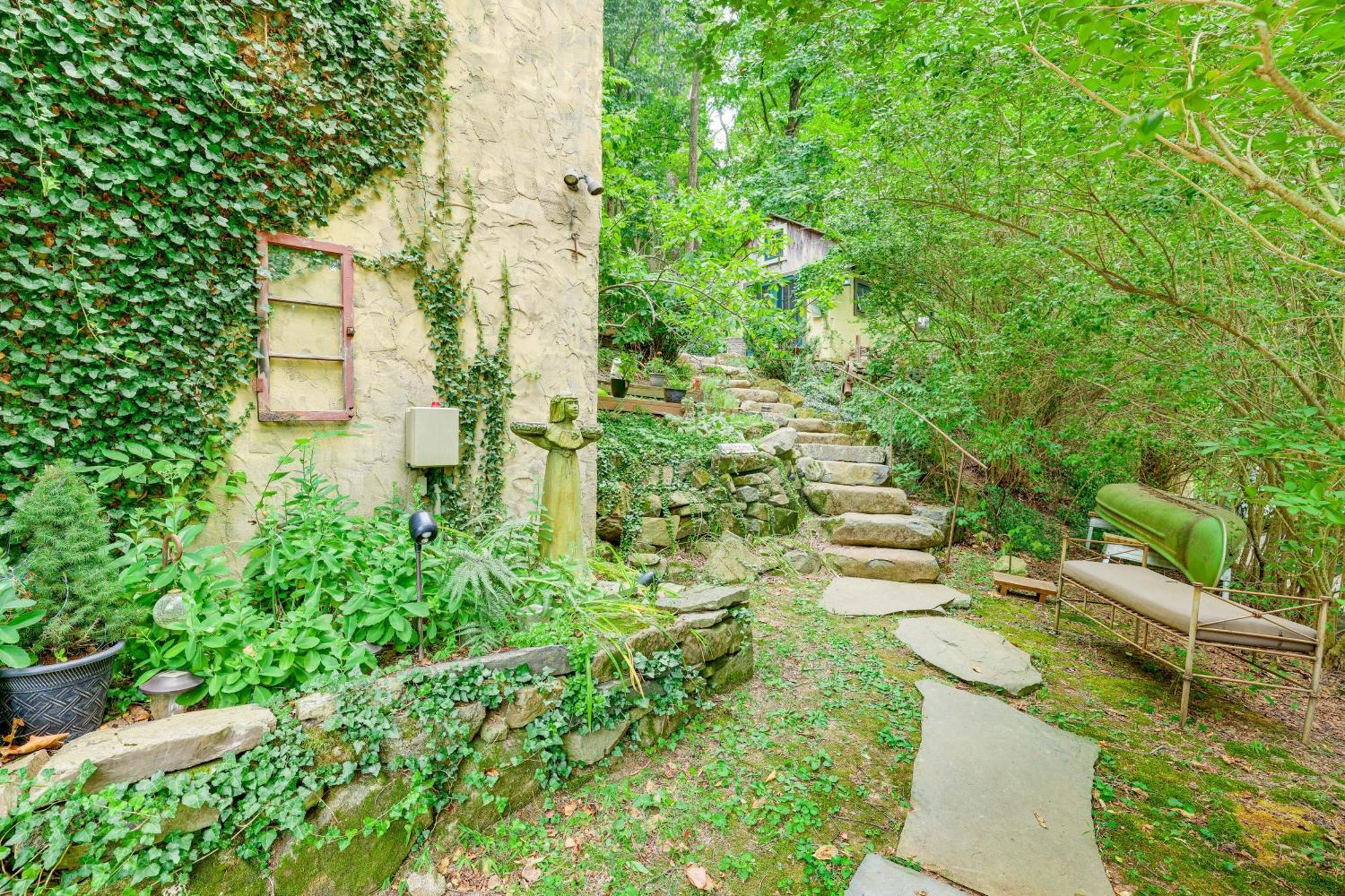 Charming Getaway Less Than 1 Mi To Downtown Lambertville! Exterior photo